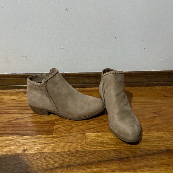 Tan booties - Picture 2 of 2